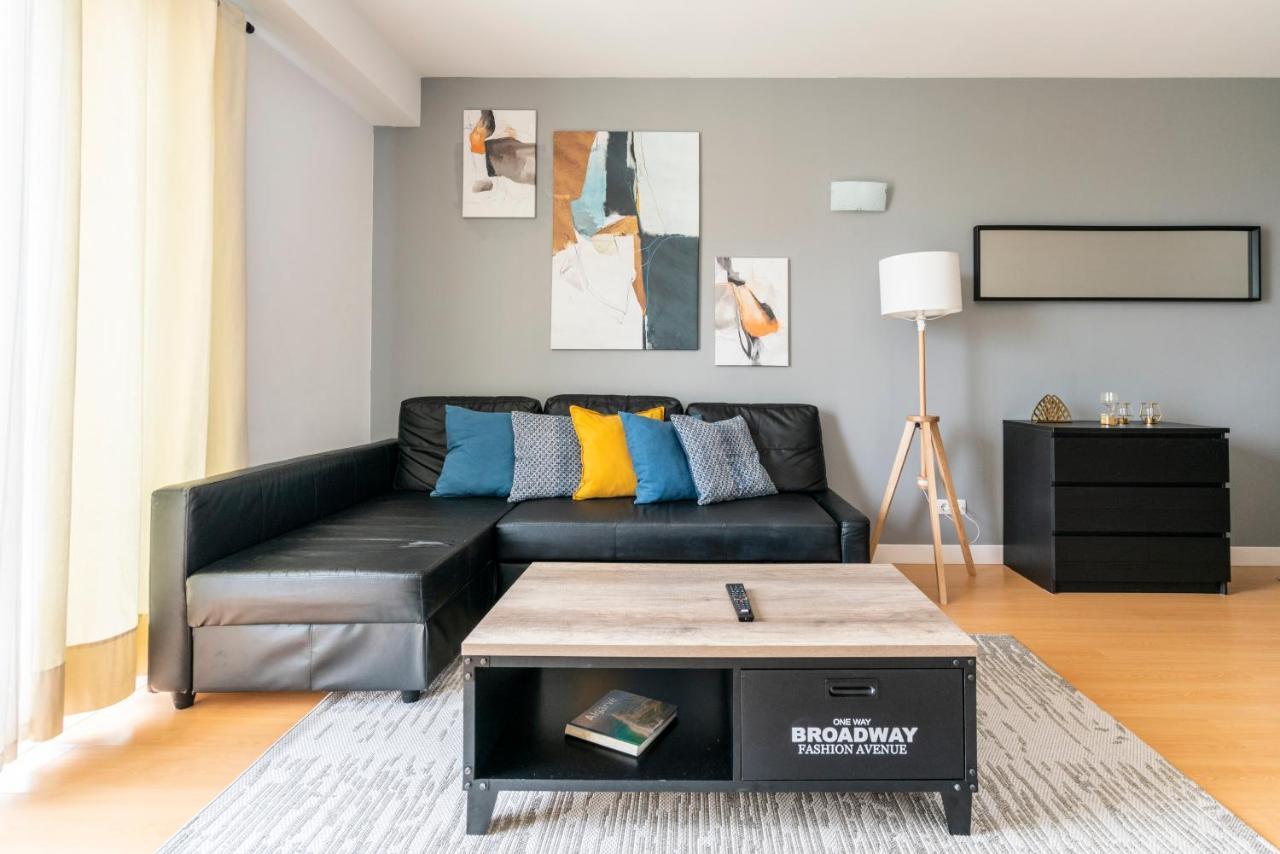 Bright & Spacious 2 Bed Flat 2 Bath W Garage In Lagos Marina Екстер'єр фото