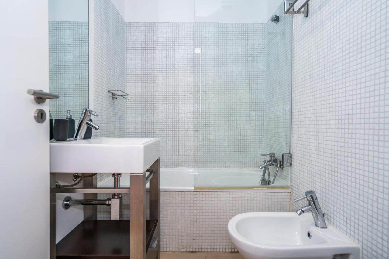 Bright & Spacious 2 Bed Flat 2 Bath W Garage In Lagos Marina Екстер'єр фото